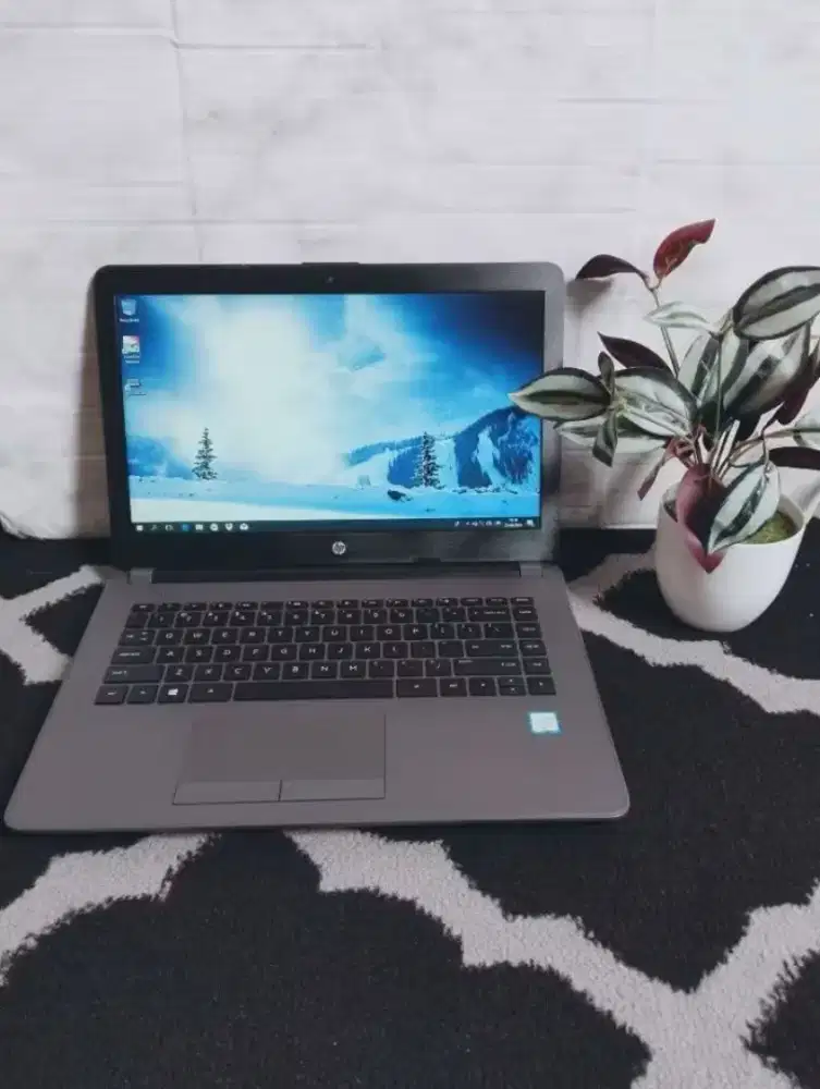 HP 240 G7 – Laptop Ringkas, Tangguh & Siap Menunjang Produktivitas