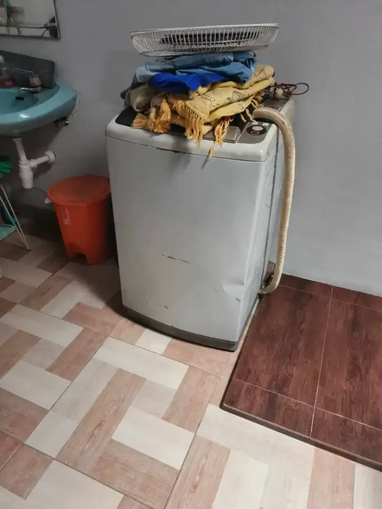 Mesin cuci Sanyo 1 tabung