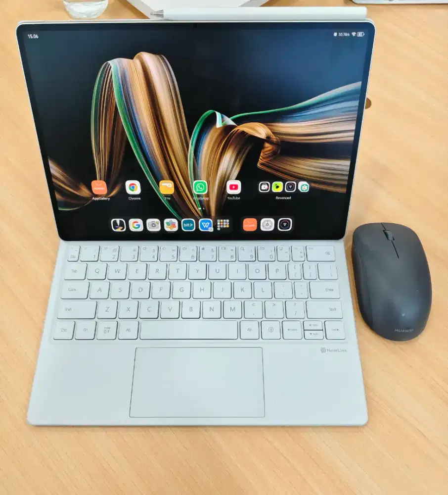 Huawei Matepad Pro 12.2 ( include keyboard, mouse & pensil )