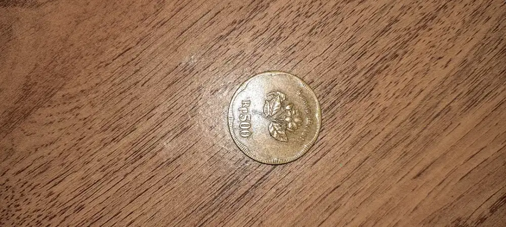 Uang Koin Lama Rp500 bermotif Bunga Melati