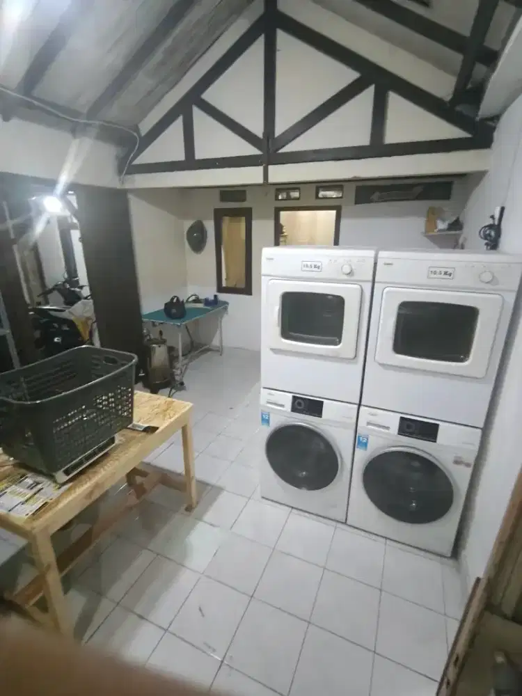 Loker laundry cwek