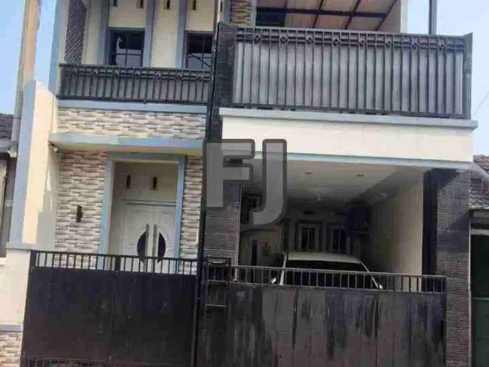 rumah 3 lantai ada rooftop siap huni dalam perumahan good view