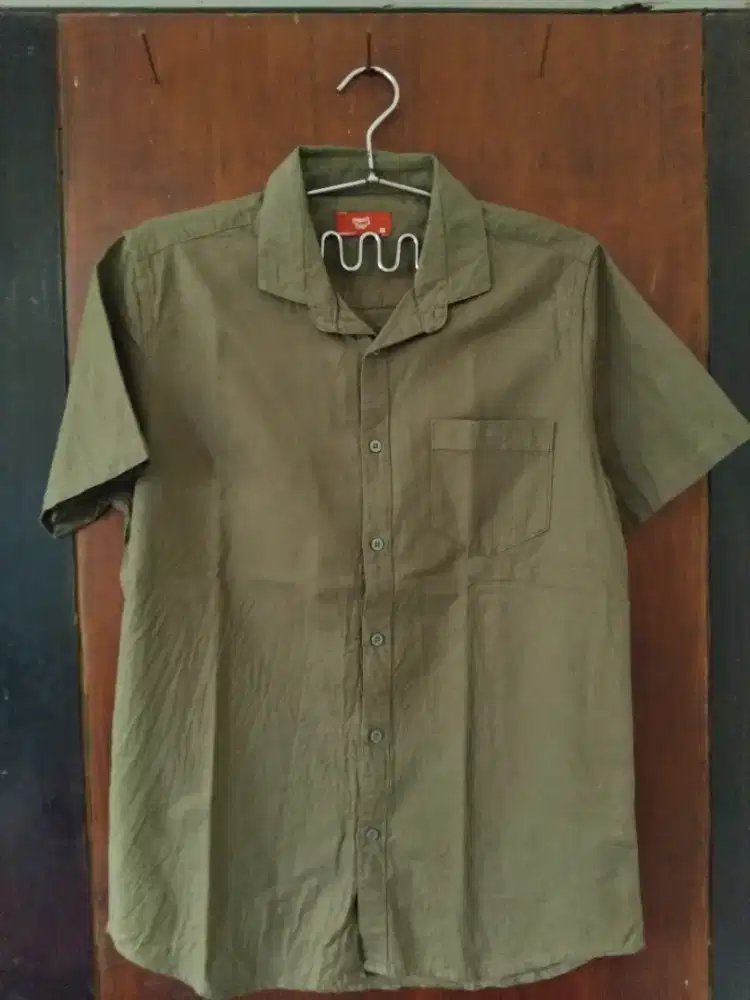 Kemeja Casual Men's Top Hijau Army Original Modern Fit Size M