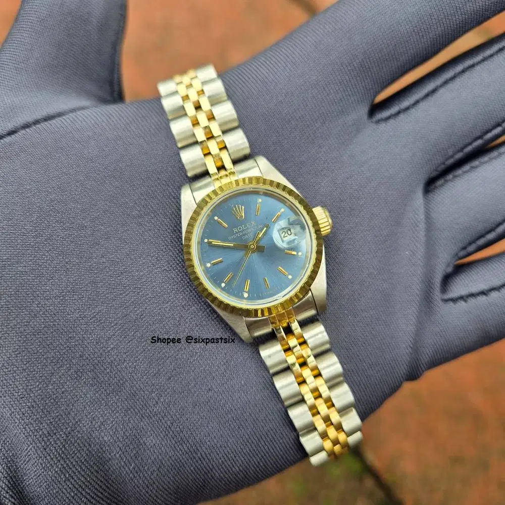 Jam automatic Rolex Oyster-Perpetual Date blue dial