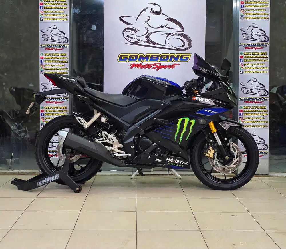 YAMAHA R15 V3 2019 MONSTER ENERGY