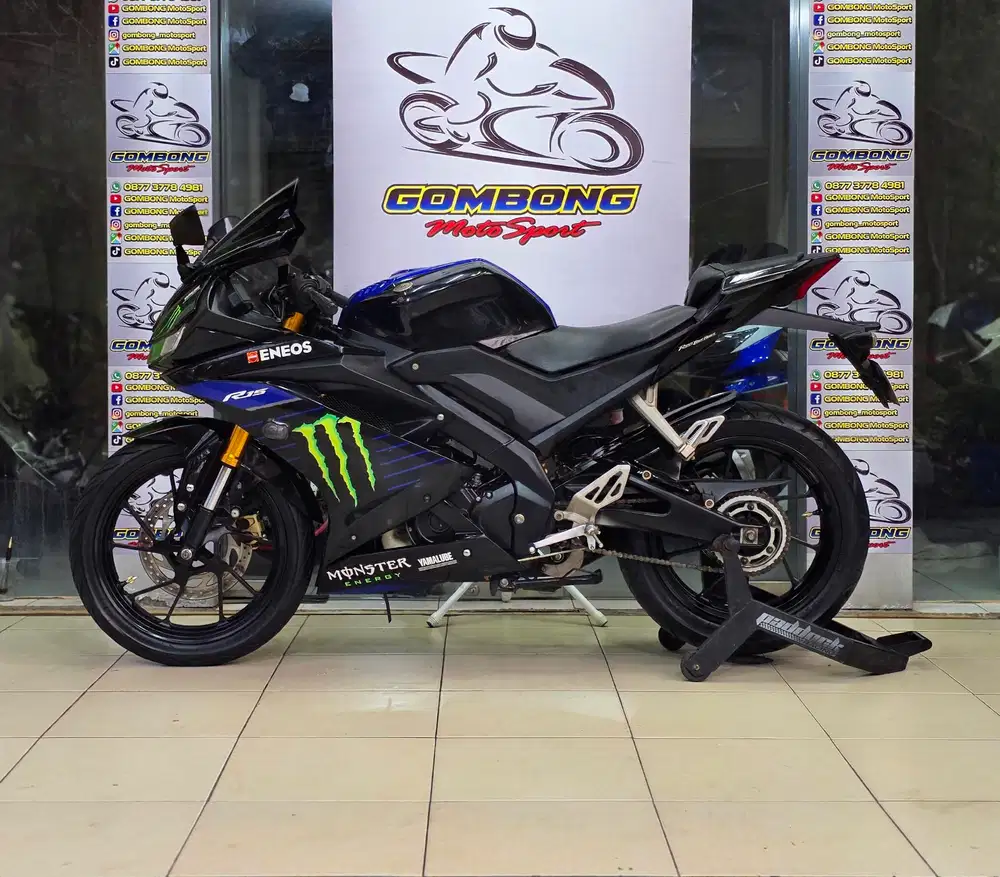 YAMAHA R15 V3 2019 MONSTER ENERGY