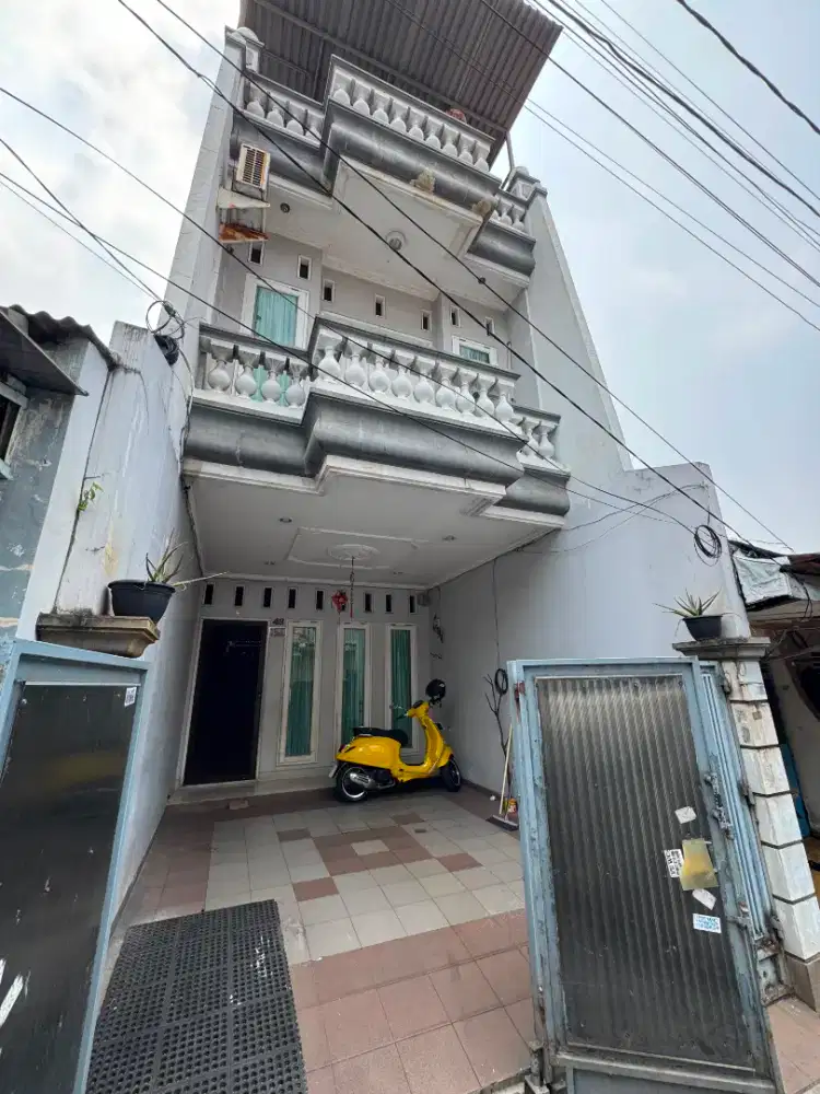 Dijual Cepat!!! RUMAH 2 LANTAI KEBON JERUK