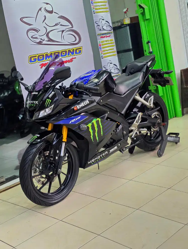 YAMAHA R15 V3 2019 MONSTER ENERGY