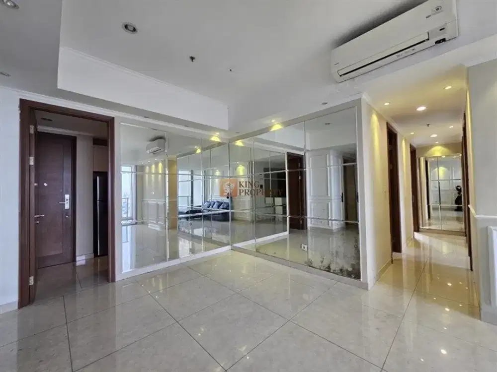Disewakan Condominium Taman Anggrek Residences 3BR+1 Semi Furnish Luas 135m2 Siap Huni, Connecting To Mall TA & Hublife Di Tanjung Duren Jakarta Barat