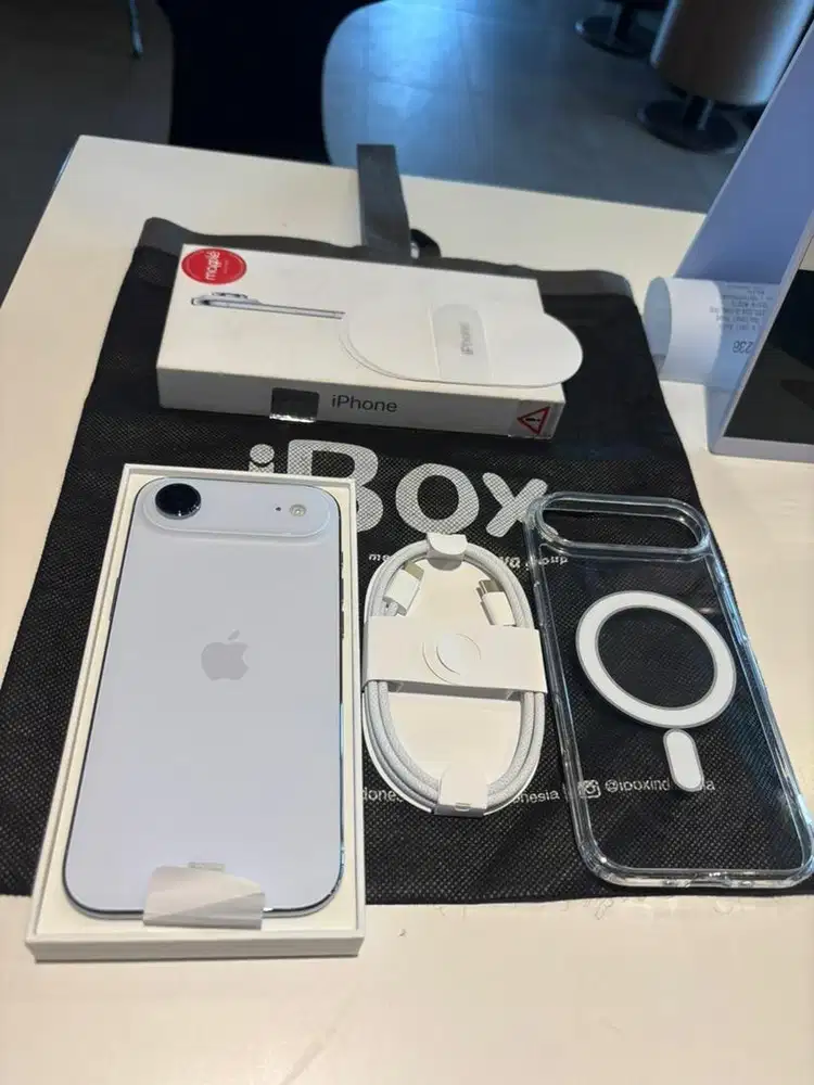 iPhone 17 Air 256 GB iBox Garansi 1 Tahun