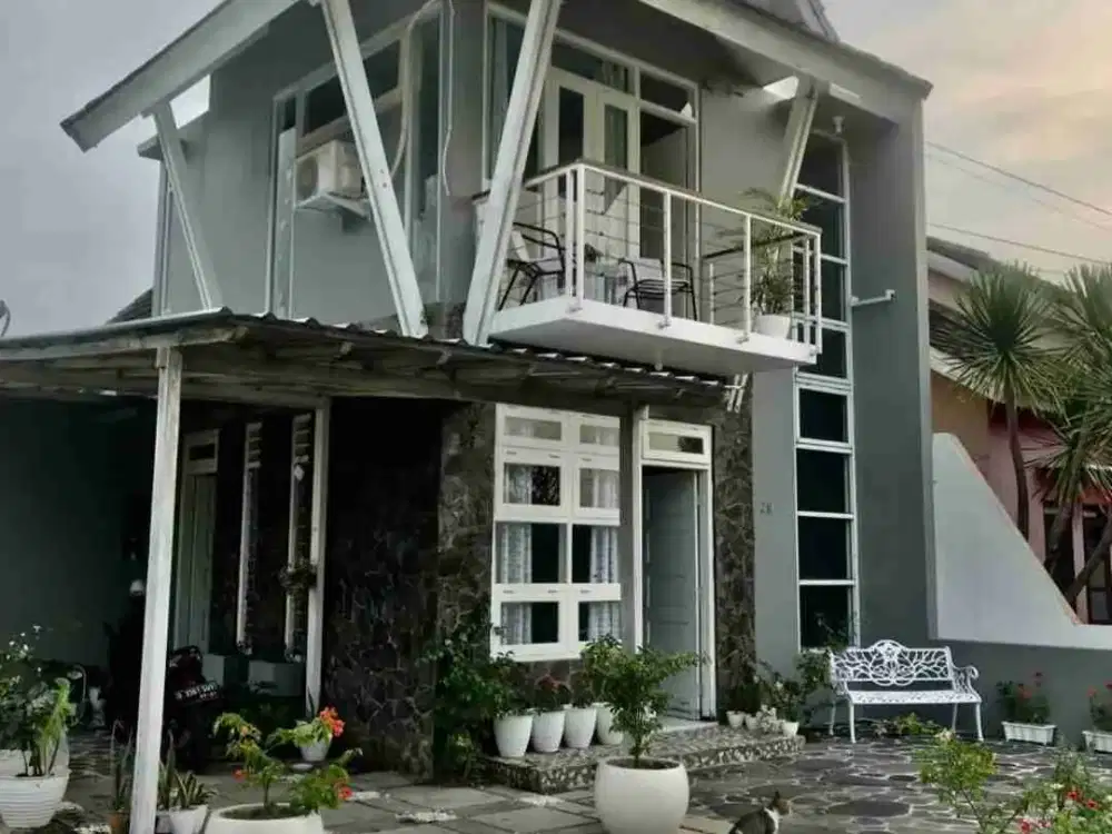 DIJUAL RUMAH 2 LANTAI STRATEGIS DI PERUMAHAN TIYASAN CONDONGCATUR
JL SIDOMULTI, TIYASAN, CONDONGCATUR, SLEMAN