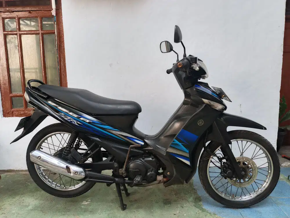Yamaha Vega ZR 2011 stater tokcer halus mulus terawat