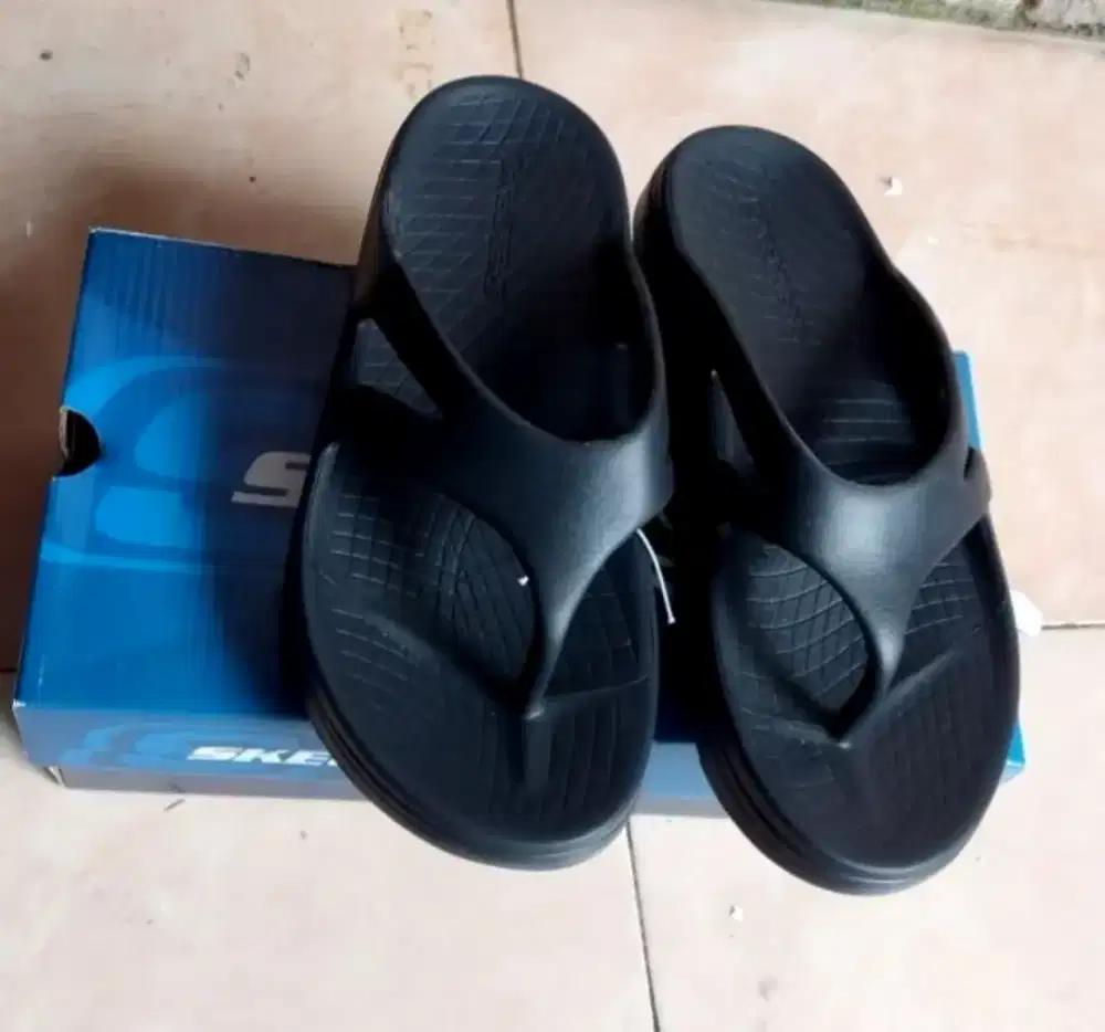 Sandal skechers