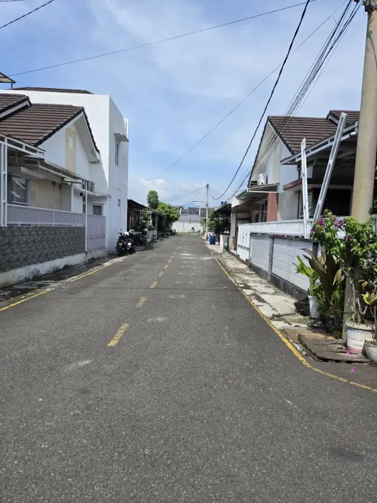 Dikontrakan Ciganitri Rumah 3 kamar dekat Telkom University