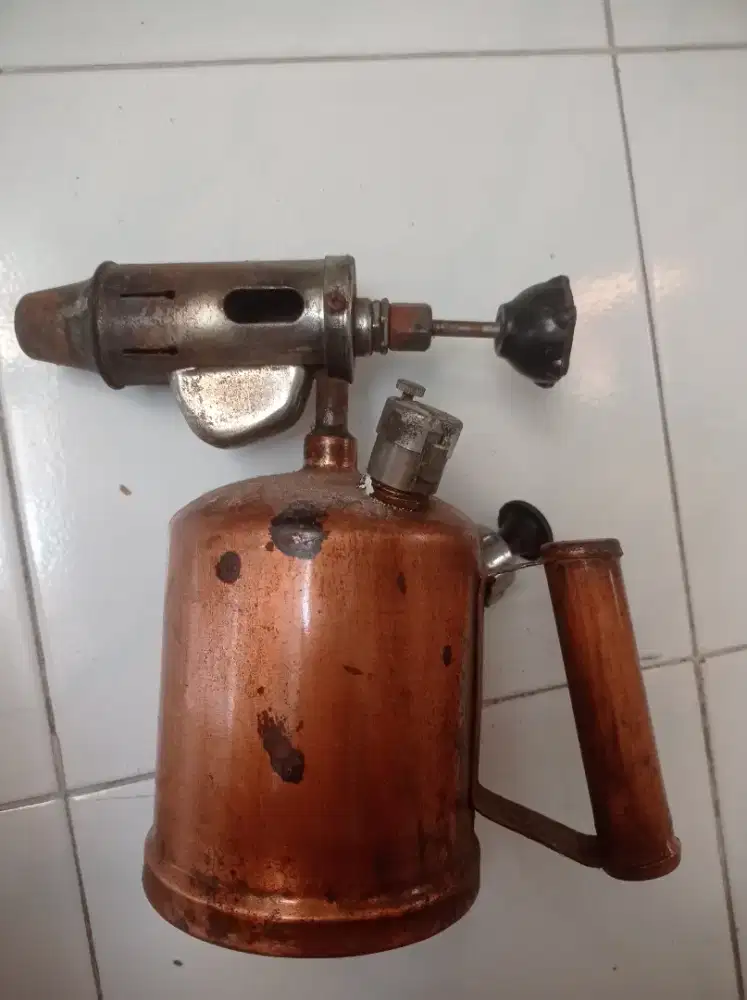 Kompor minyak tanah