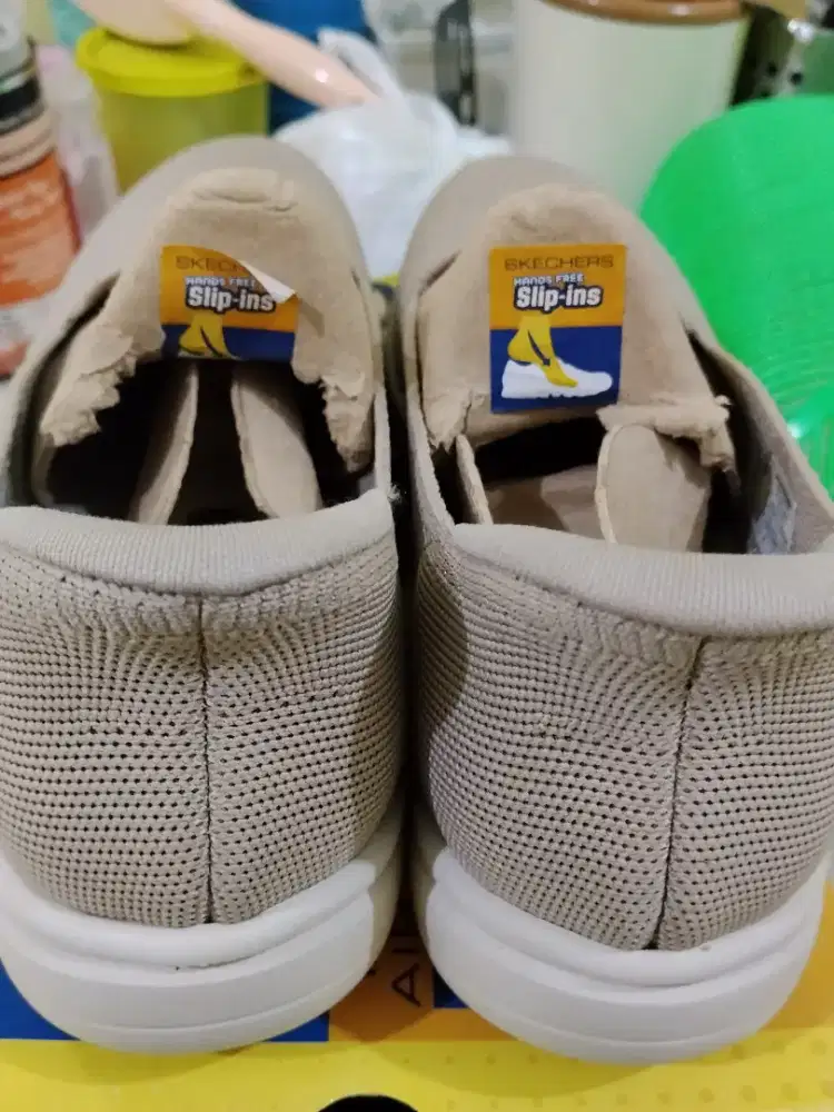 Sepatu Scechers asli slips On