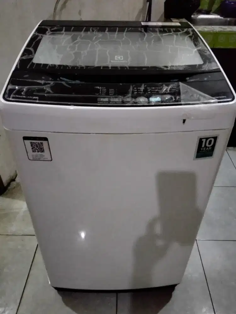 Mesin cuci Electrolux 8kg mulus Ciomas bogor