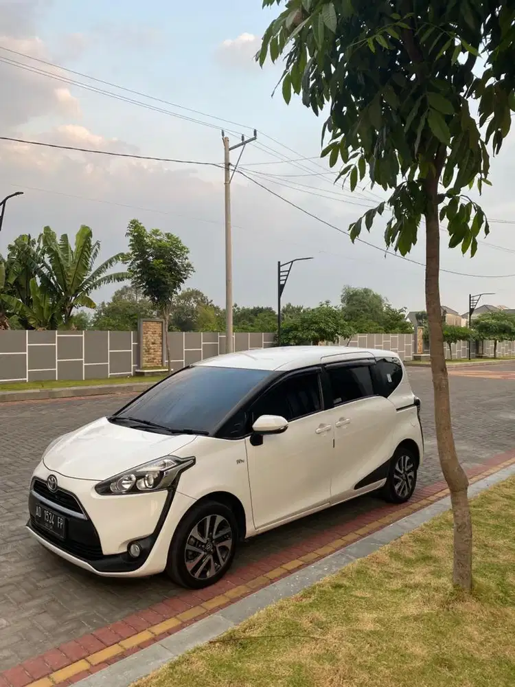 TOYOTA SIENTA TIPE V ELEKTRIK SLIDING DOOR AT