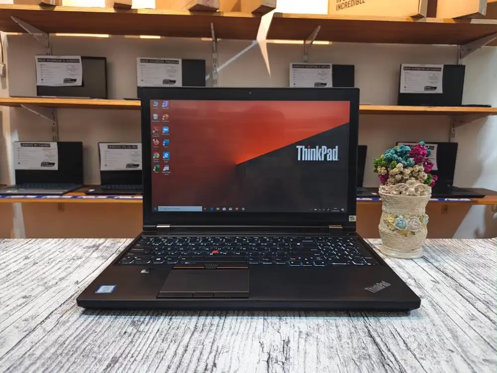 Laptop LENOVO THINKPAD P50 Intel Xeon E3-1505M Ram 8GB