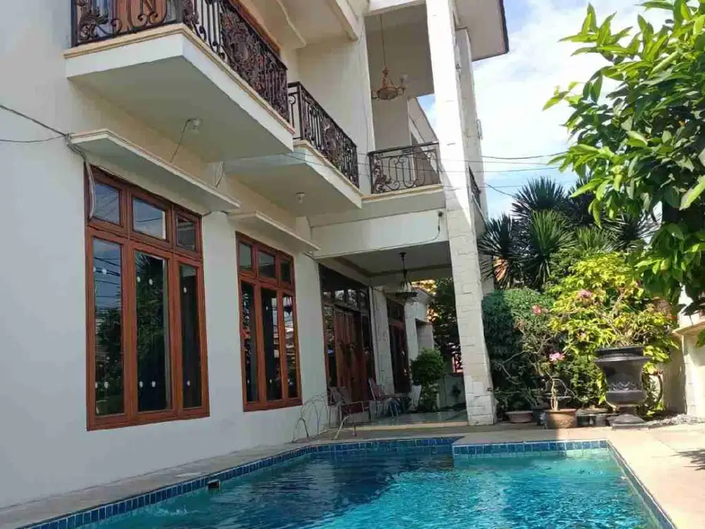 RUMAH MEWAH + POOL CIPETE KEBAYORAN BARU - JAKARTA SELATAN