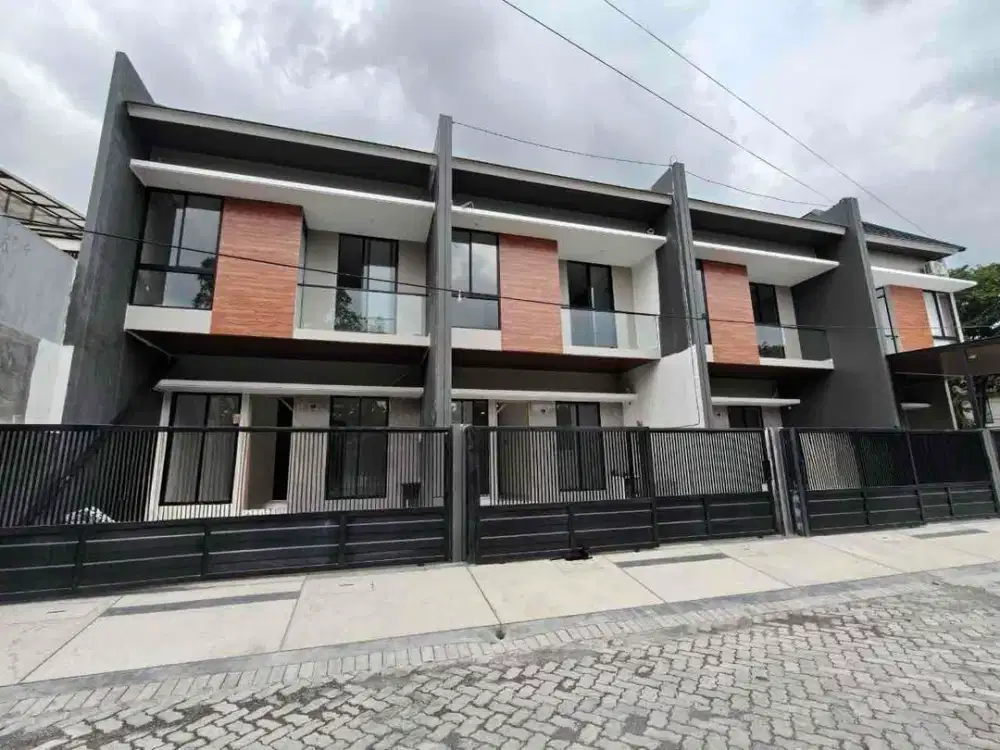 Dekat Ubaya‼Rumah Baru Gress Panjang Jiwo