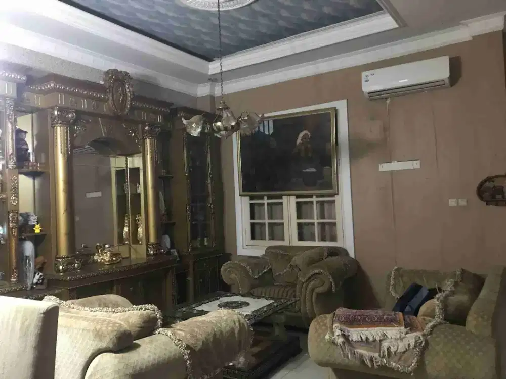 Dijual Murah Rumah Rapi 2,5 Lantai Luas 144 M2 di Cluster Asia Banjar Wijaya