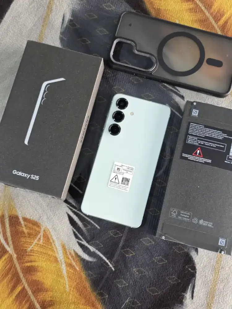 Samsung Galaxy S25 5G 12/256 sebulan pake
