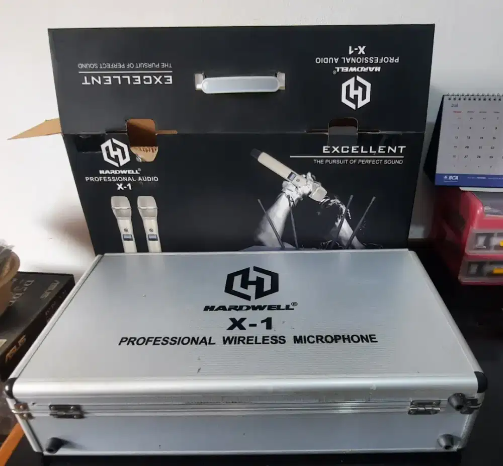 DIJUAL WIRELESS MICROPHONE HARDWELL