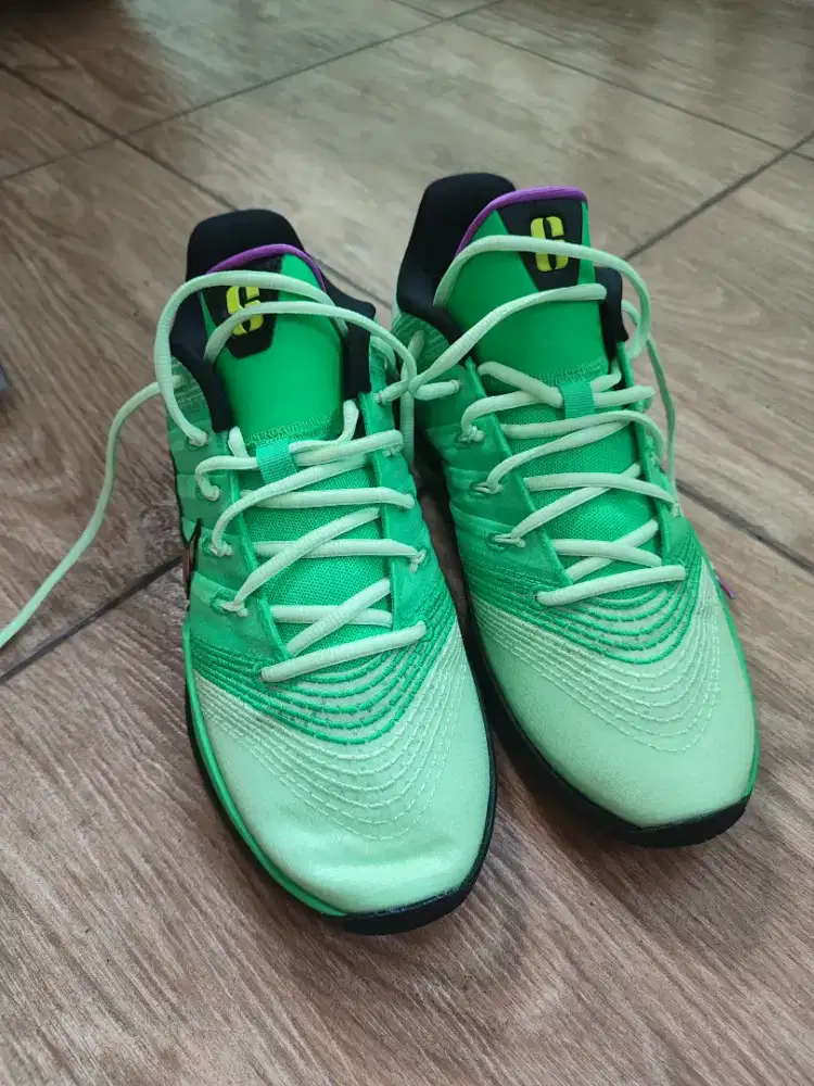 sepatu nike ori baru size 42