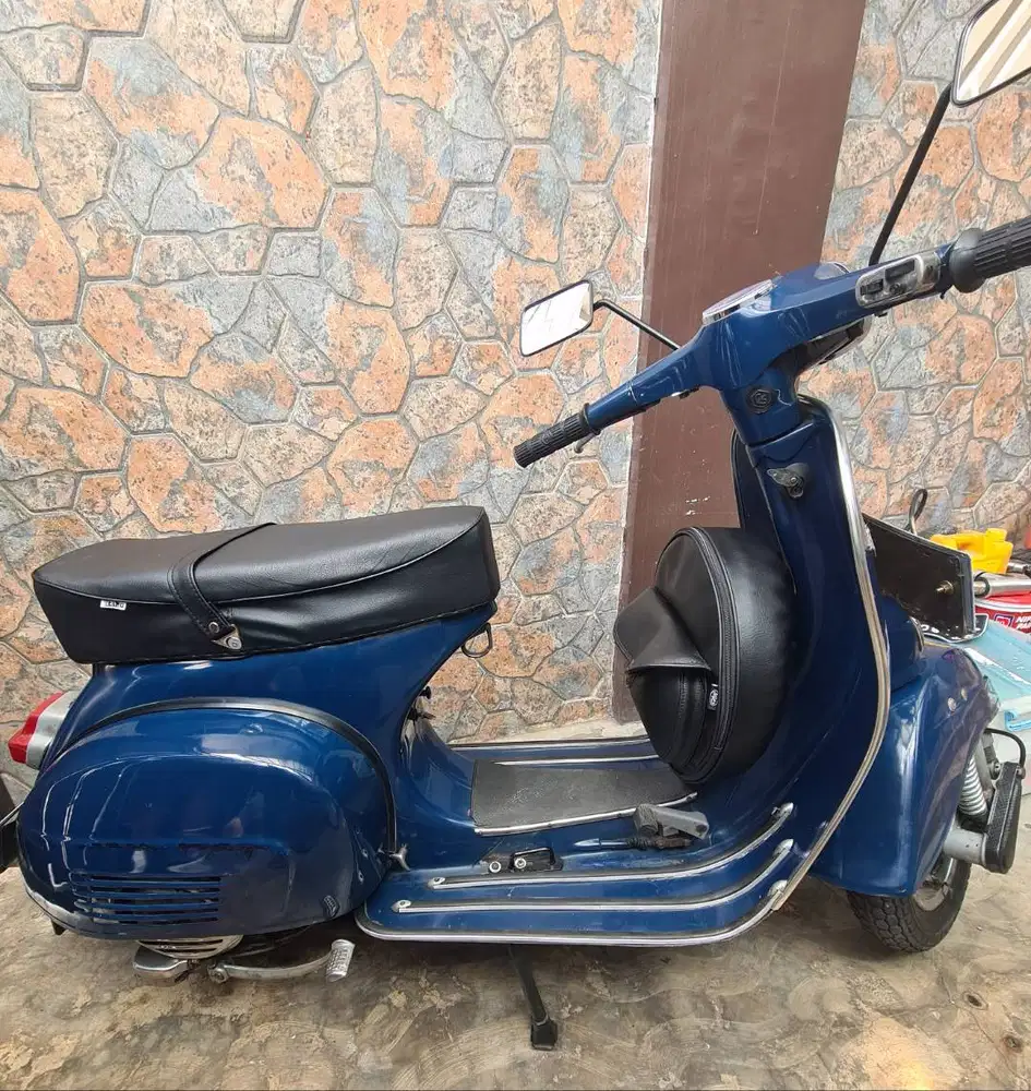 Vespa Istimewa Super 150, tahun 1977