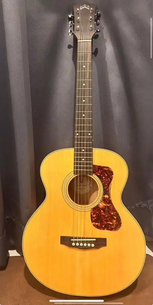 Gitar Guild Jumbo Junior - Acoustic Electric