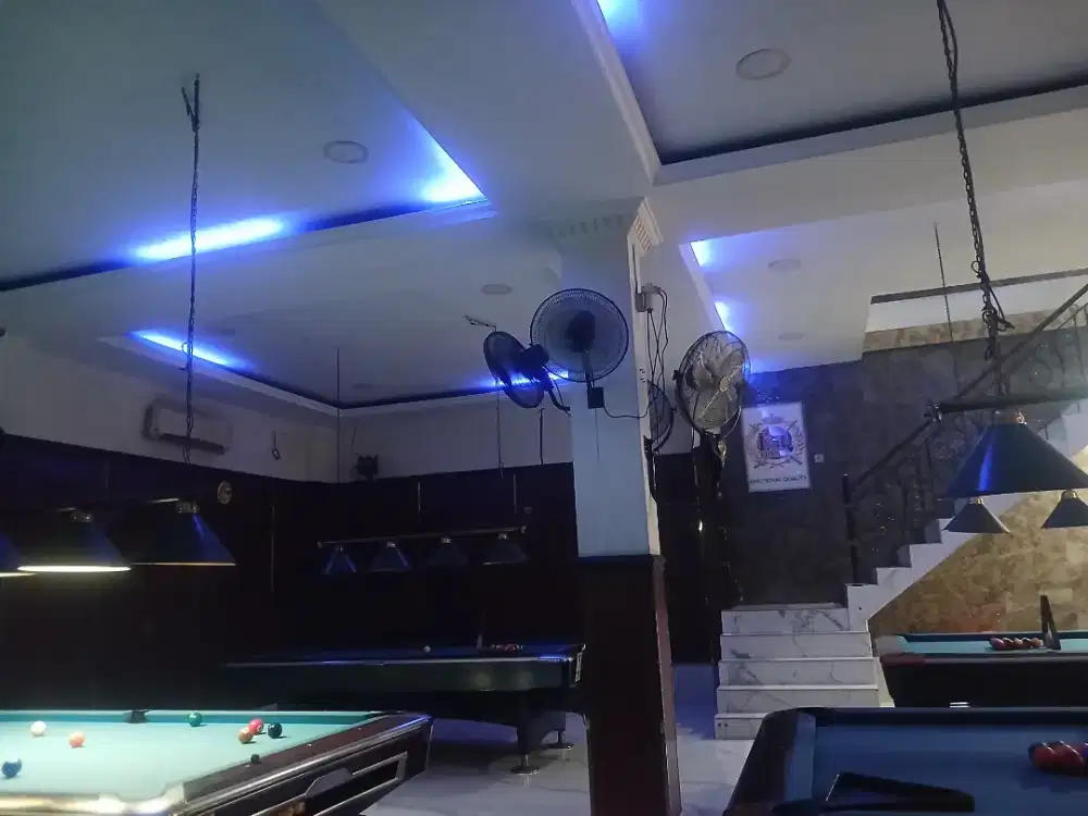 Wasit billiard kusus wanita