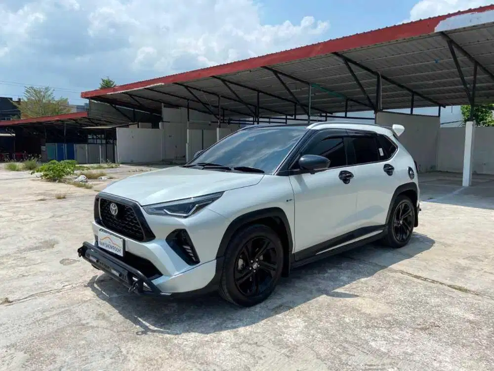 TOYOTA YARIS CROSS S HYBRID 2025