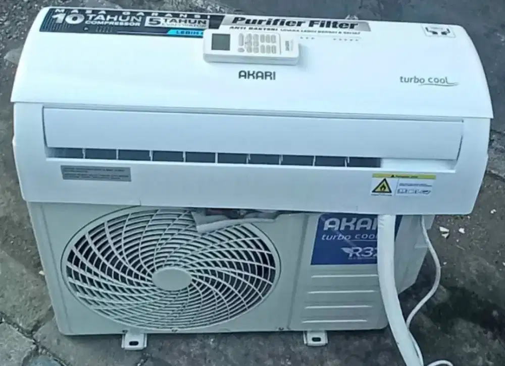 Jual ac akari1/2 pk terbaru R32  lowwat 360 watt kondisi 95% ori semua