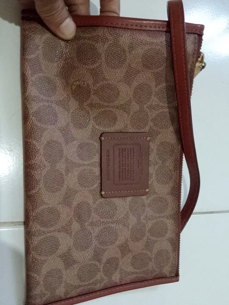 Coach Zip Pouch in Signature Canvas