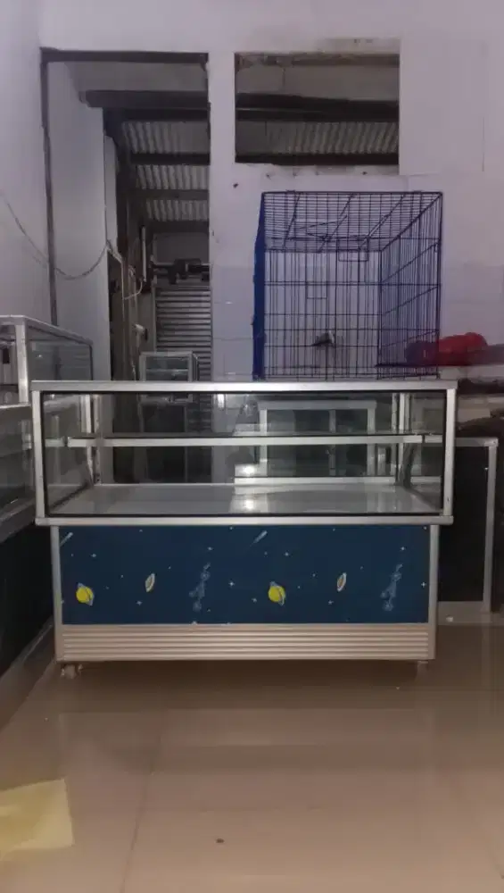 Jual Etalase conter HP second, Lok Pondok cabe udik, Tangsel
