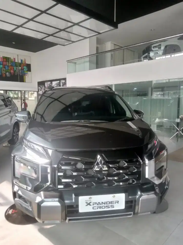 xpander cross cvt 2026