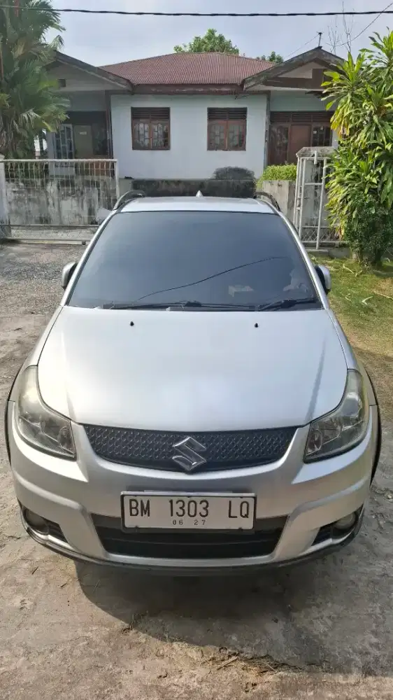 Sx4 XOVER 2011 Manual