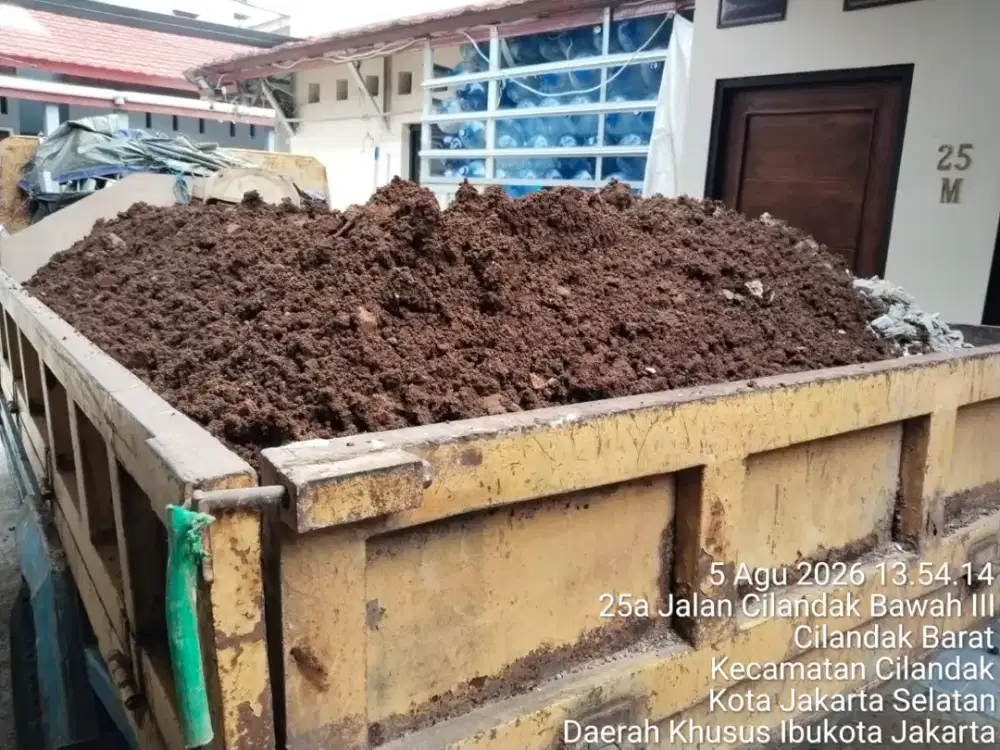 Jasa buang puing dan buang sampah
