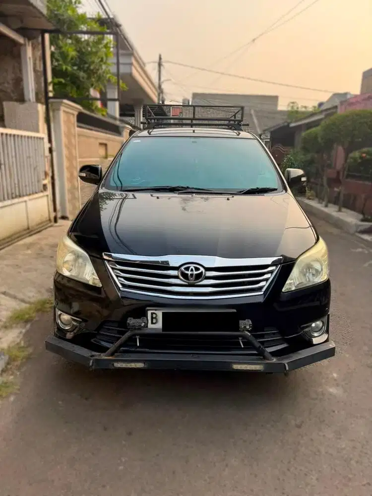 Toyota Innova black hitam 2013 V LUXURY 2.0 AT bensin