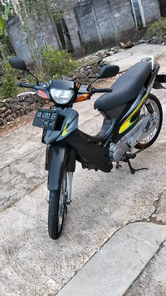 Suzuki Shogun 2002
