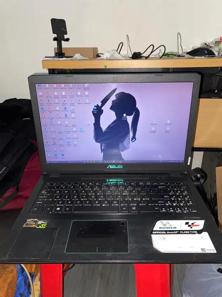 Asus Vivobook F570z