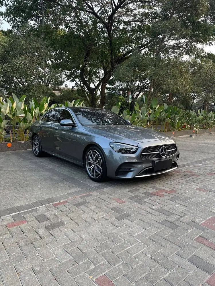 Mercedes Benz E300 AMG NIK 2023 Selenite Grey