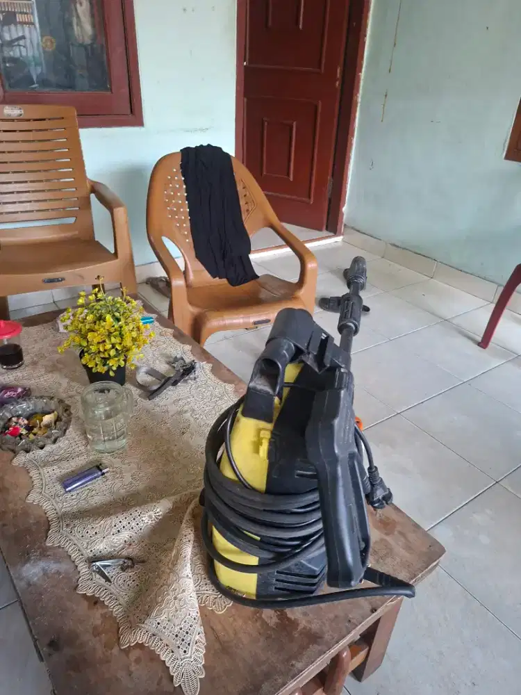 Mesin Steam Cuci Motor