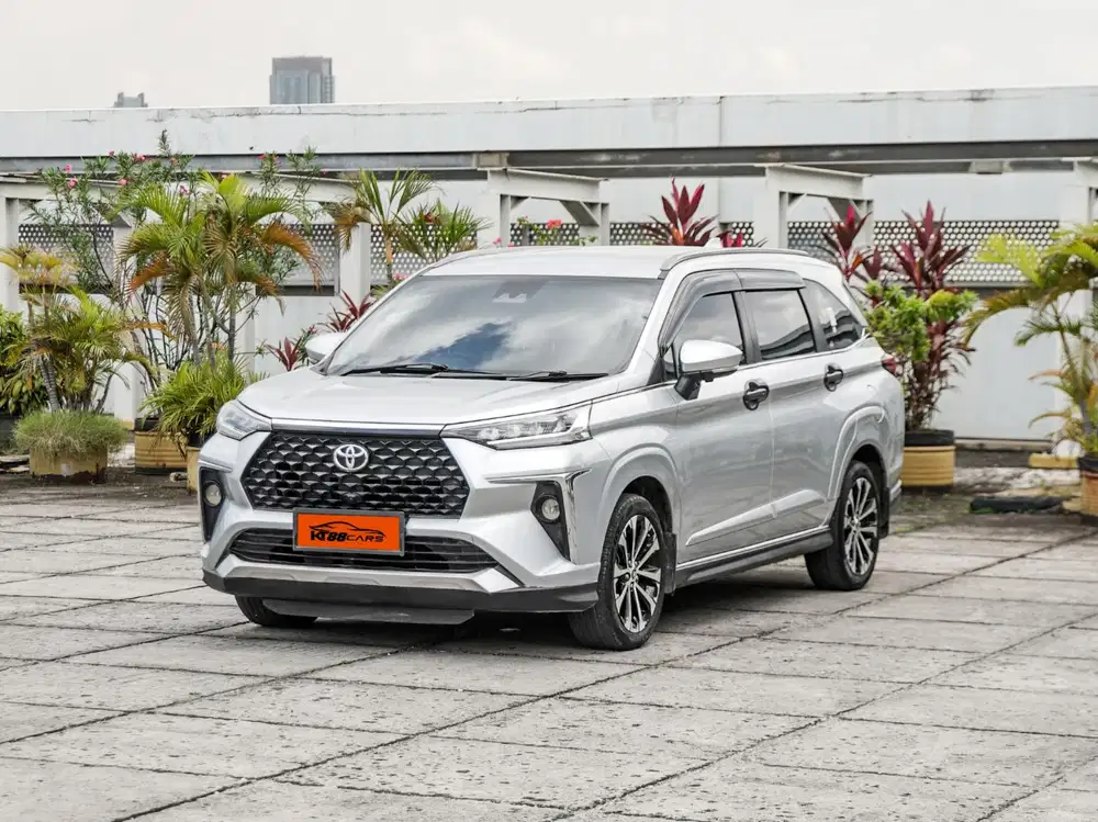 Toyota Avanza Veloz Q TSS 1.5 matic 2022 silver ganjil