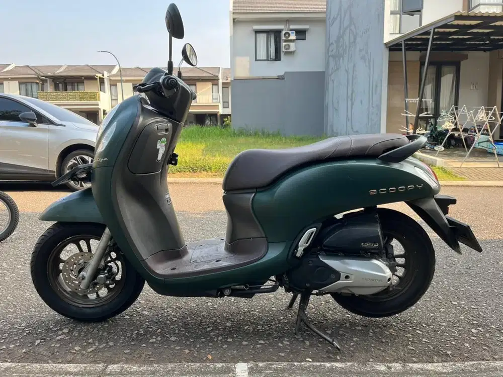 Scoopy Prestige 2023 Matte Green