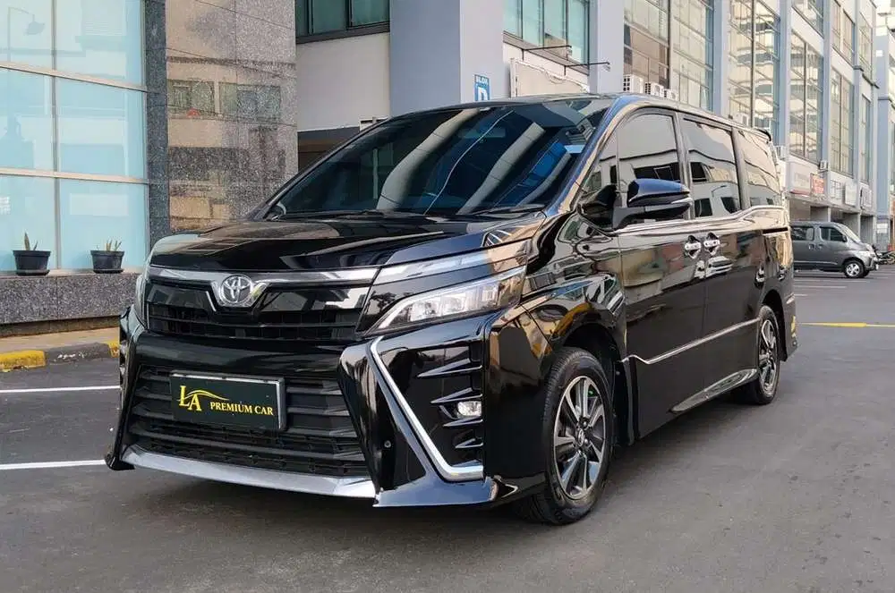 Toyota Voxy nik 2018 2.0 A/T DI JUAL CEPAT