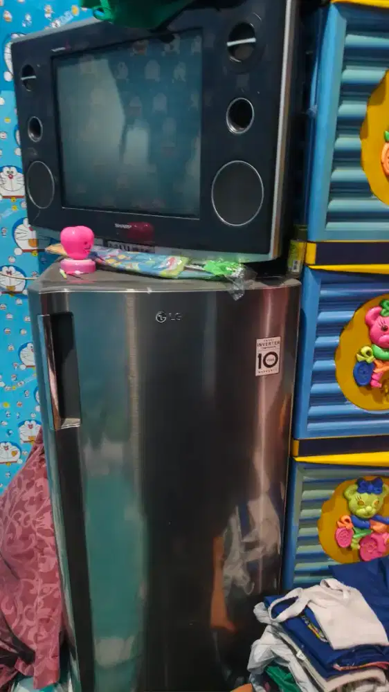 Di jual borongan TV dan kulkas frezzer