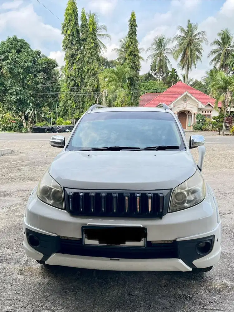 Dijual toyota rush tahun 2014