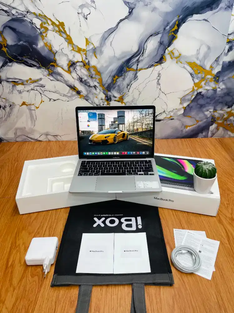 Jual Cepat!! Macbook Pro Retina 13 2020 M1, Memory 16 GB, SSD 256 GB